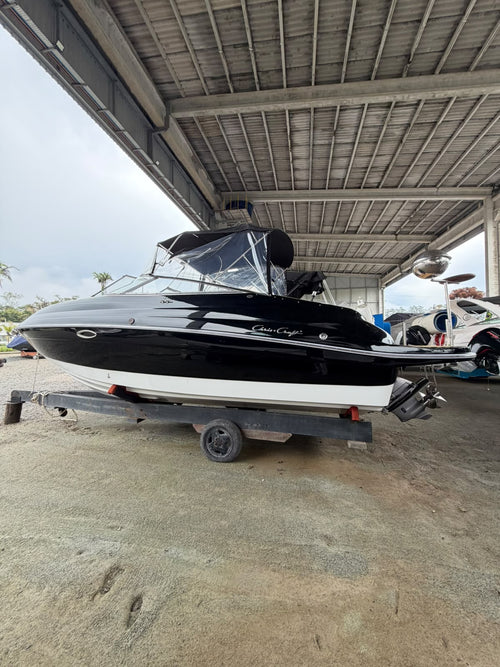 Criscraft 240