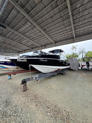 Criscraft 240