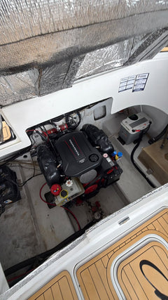 Criscraft 240
