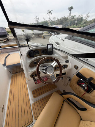 Criscraft 240
