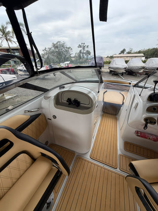 Criscraft 240
