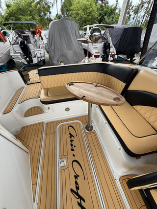 Criscraft 240