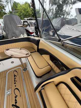 Criscraft 240