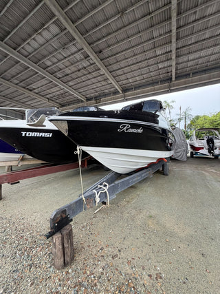 Criscraft 240
