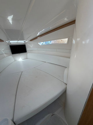 Triton 300