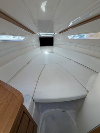 Triton 300