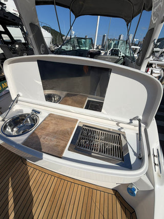 Triton 300