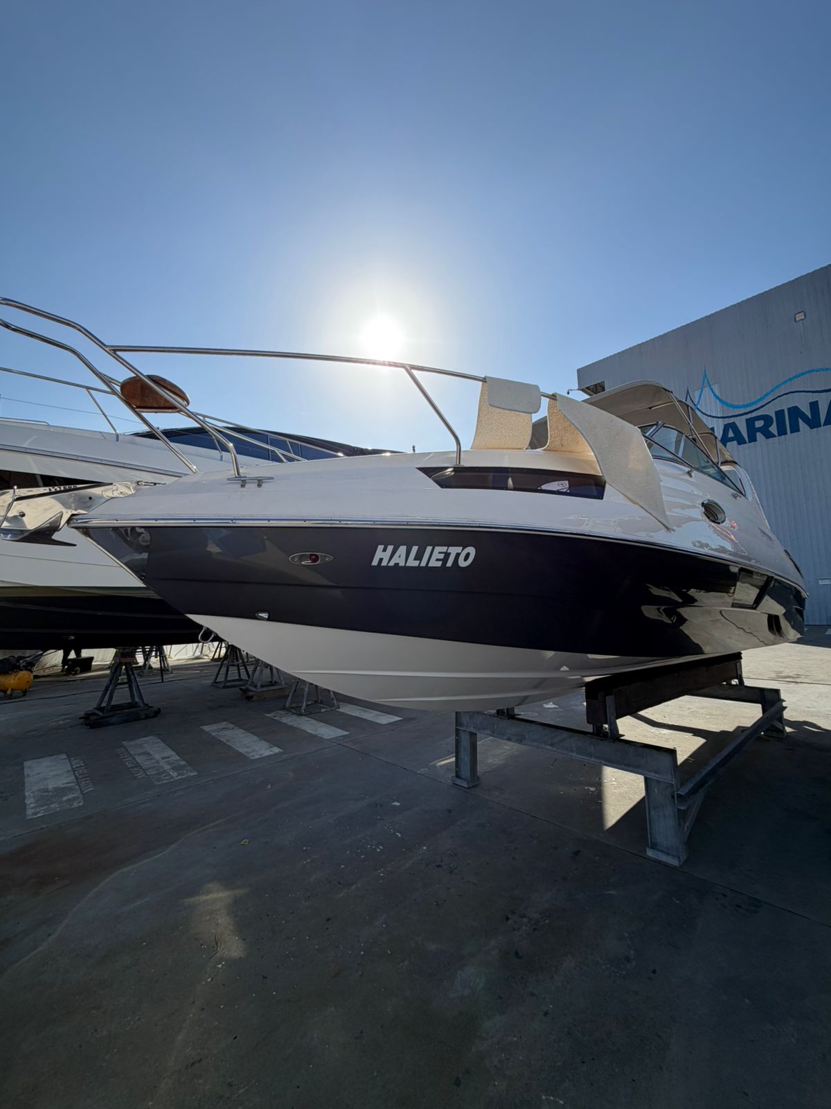 Triton 300