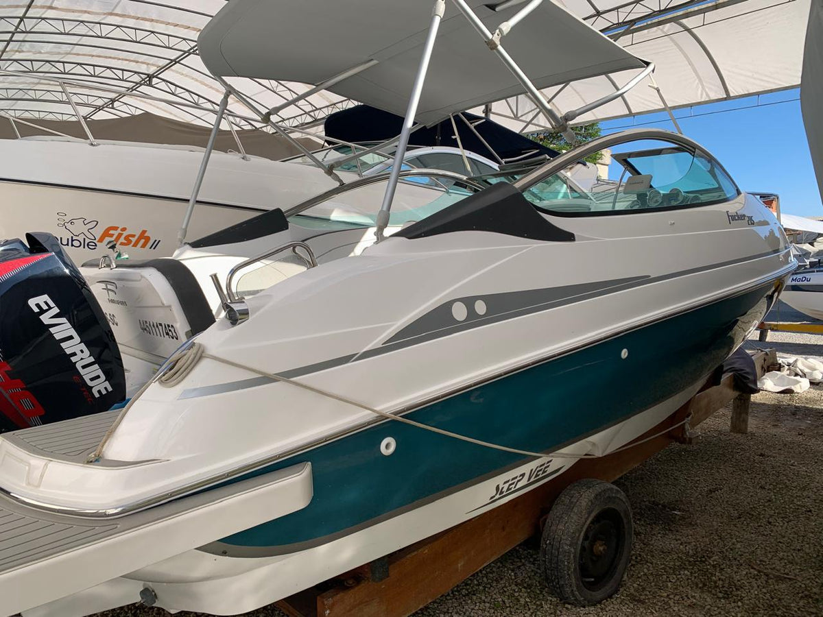 Lancha Focker 215
