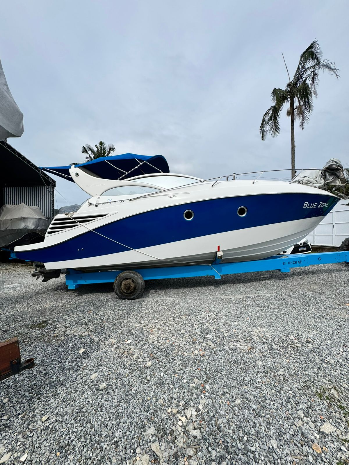 Armada 300