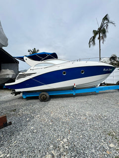 Armada 300