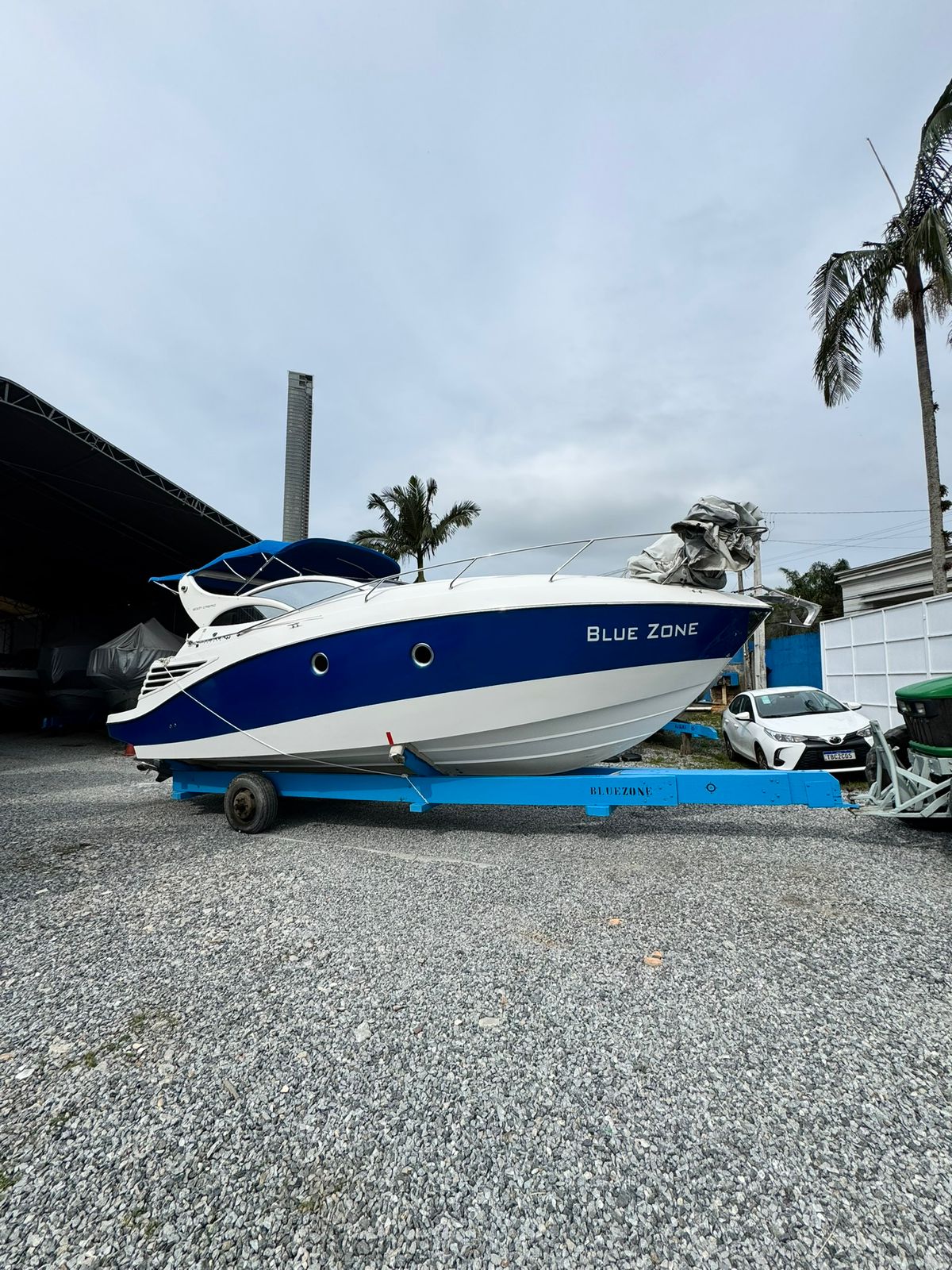 Armada 300