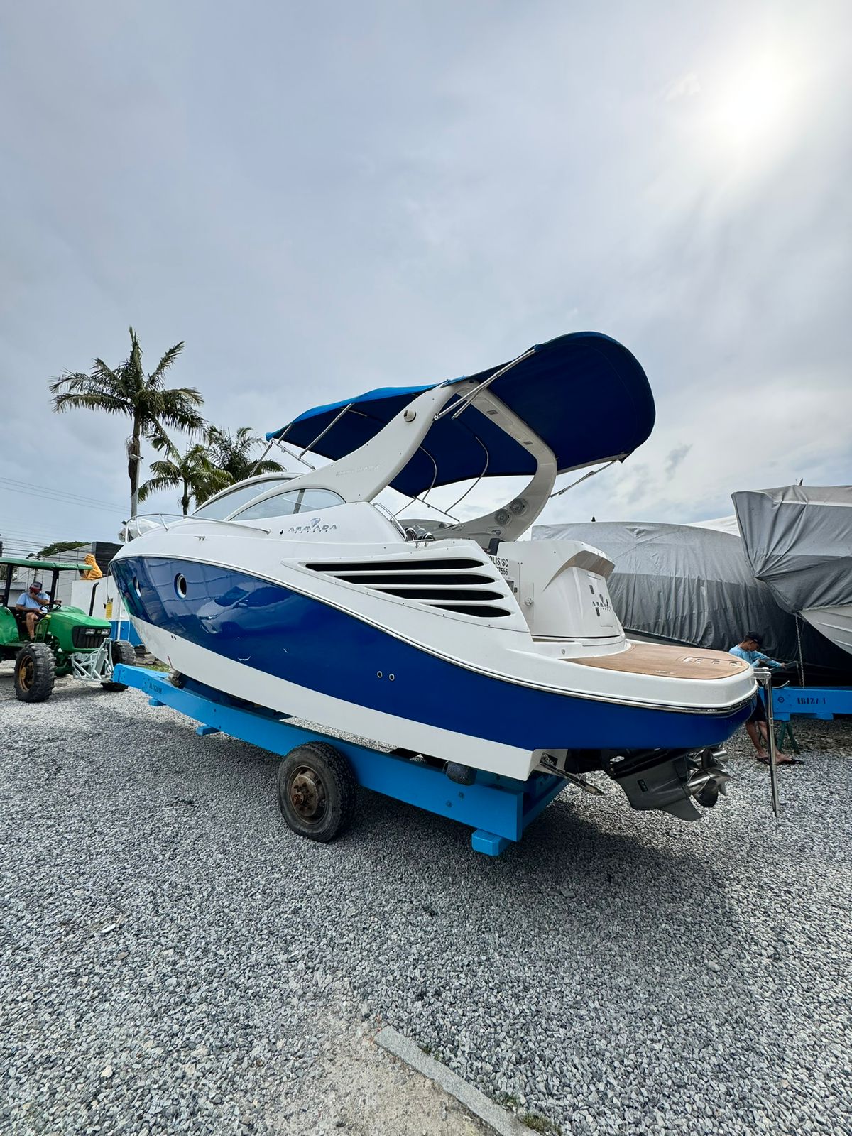 Armada 300