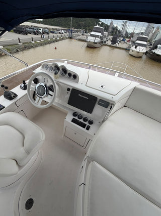 Intermarine Azimut 43 fly