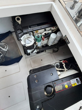 Intermarine Azimut 43 fly