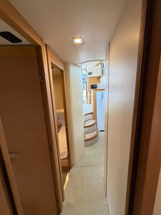 Intermarine Azimut 43 fly