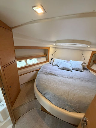 Intermarine Azimut 43 fly