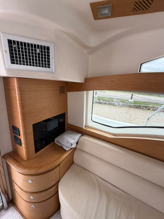 Intermarine Azimut 43 fly