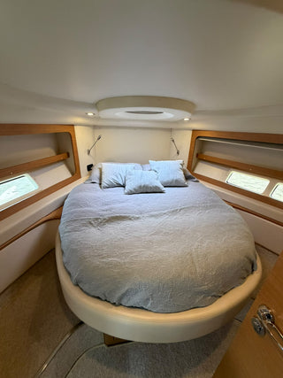 Intermarine Azimut 43 fly