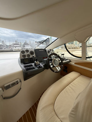 Intermarine Azimut 43 fly