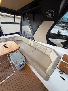 Triton 380HT Flyer