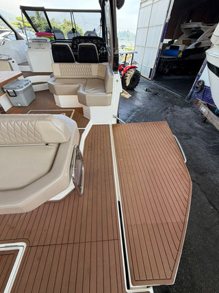 Triton 380HT Flyer
