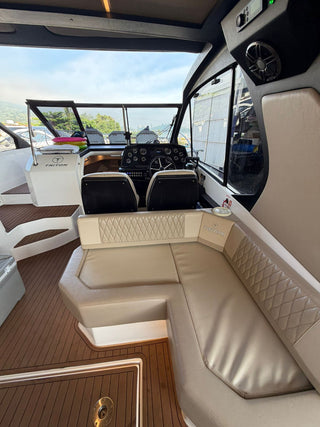 Triton 380HT Flyer