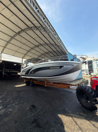 Triton 380HT Flyer