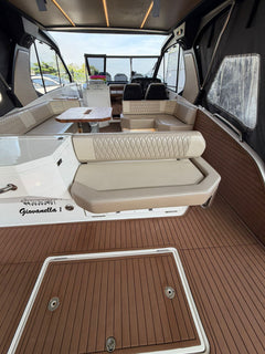 Triton 380HT Flyer