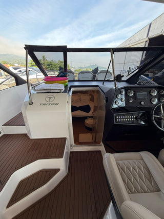 Triton 380HT Flyer