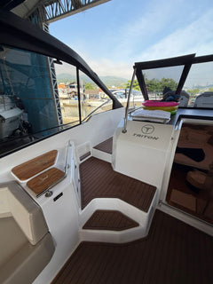 Triton 380HT Flyer