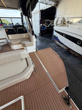 Triton 380HT Flyer