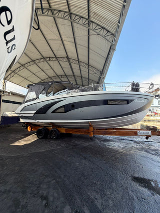 Triton 380HT Flyer