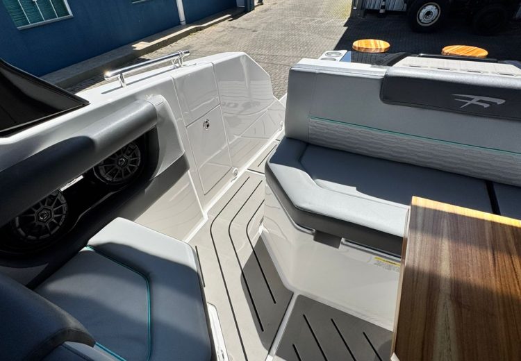 WhatsApp Image 2025-10-14 at 15.45.06 (2)